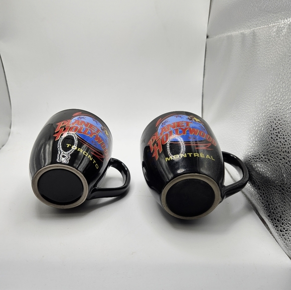 2 Planet Hollywood Mugs Toronto and Montreal small flaw on both mugs - Picture 6 of 9